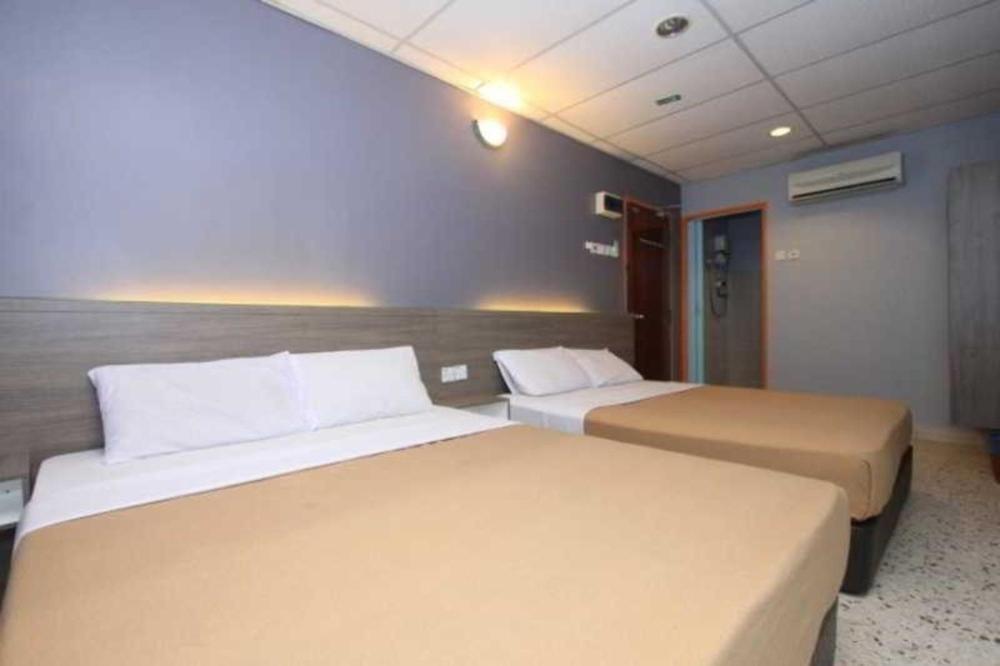 Yellow Mansion Hotel Malacca Buitenkant foto