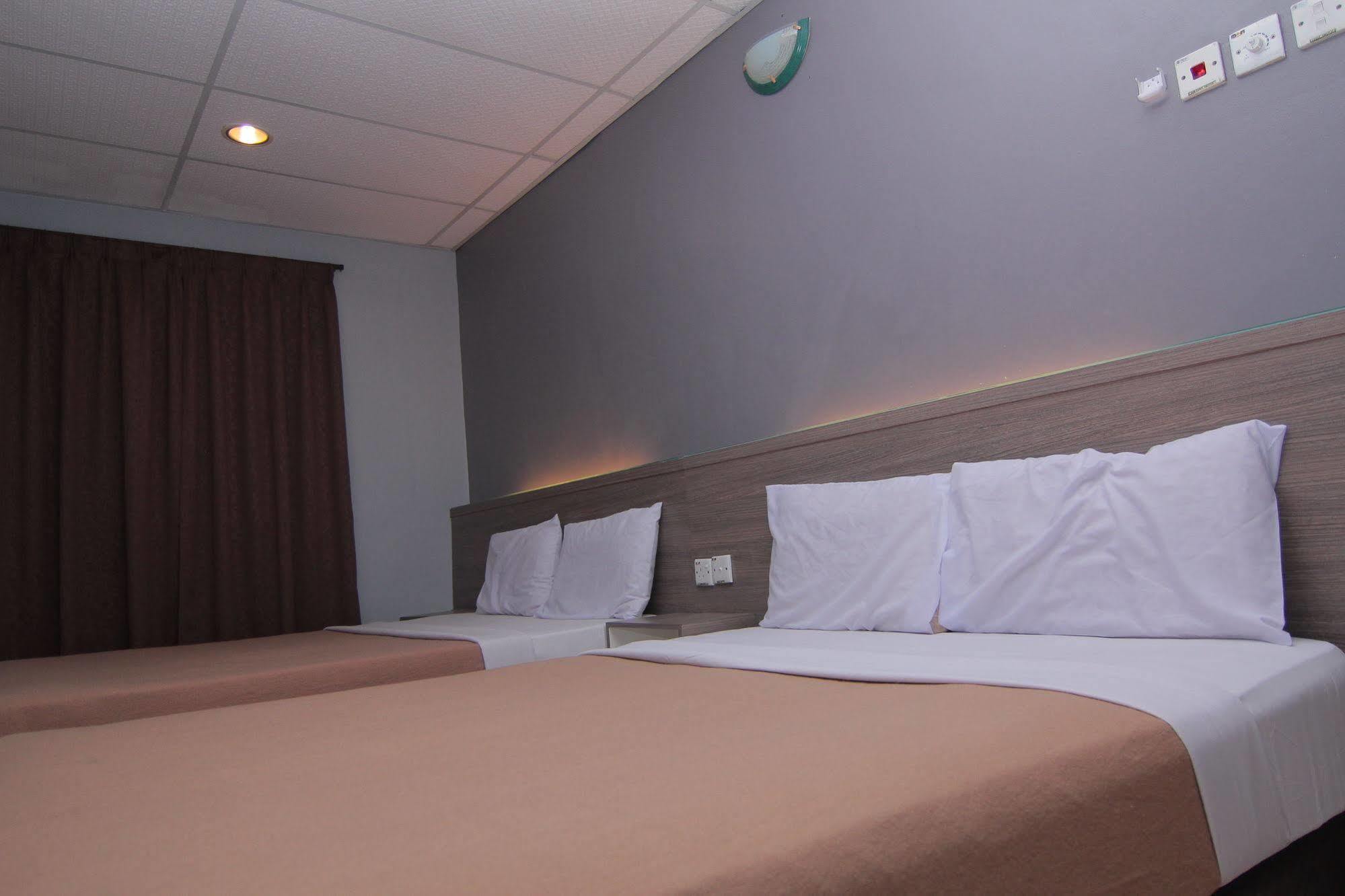 Yellow Mansion Hotel Malacca Buitenkant foto